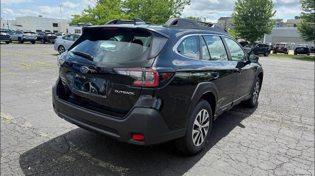 Photo of 2025 Crystal Black Silica Subaru Outback