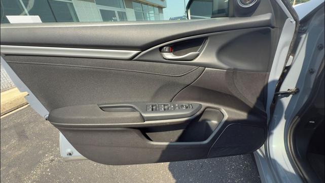 Photo of 2020 Gray Honda Civic