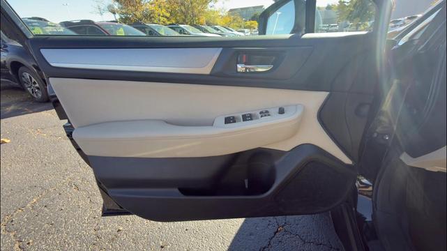 Photo of 2017 Crystal Black Silica Subaru Outback