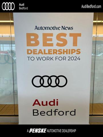 Photo of 2024 Glacier White Metallic Audi SQ5