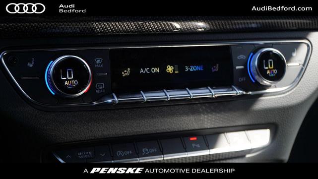 Photo of 2024 Glacier White Metallic Audi SQ5