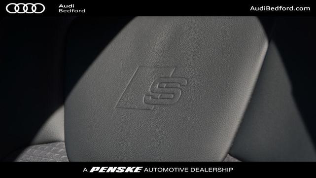 Photo of 2024 Glacier White Metallic Audi SQ5