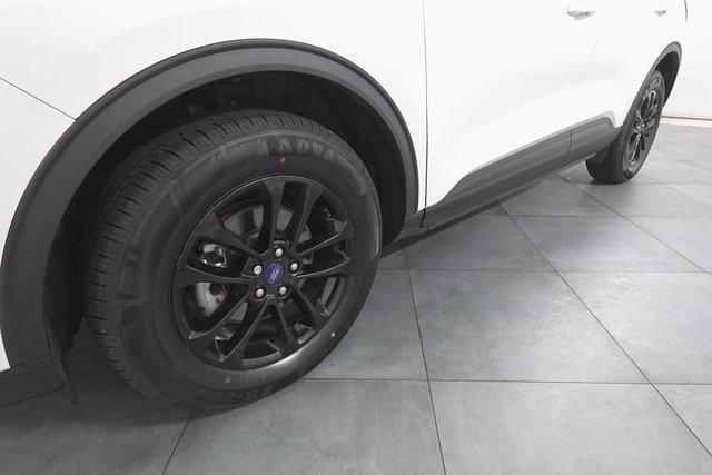 Photo of 2020 OXFORD WHITE Ford Escape
