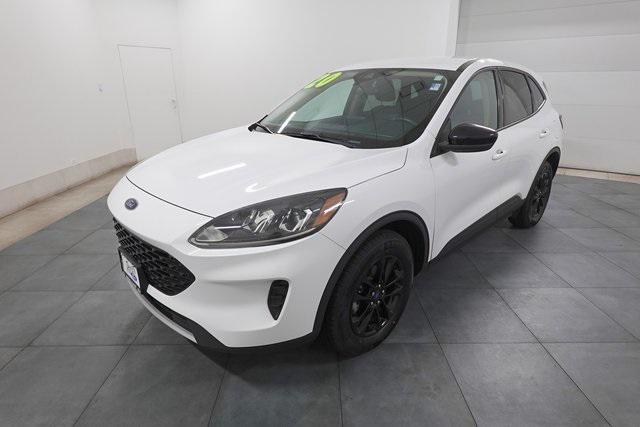 Photo of 2020 OXFORD WHITE Ford Escape