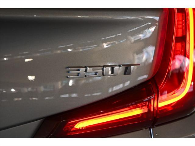 Photo of 2025 Argent Silver Metallic Cadillac XT4