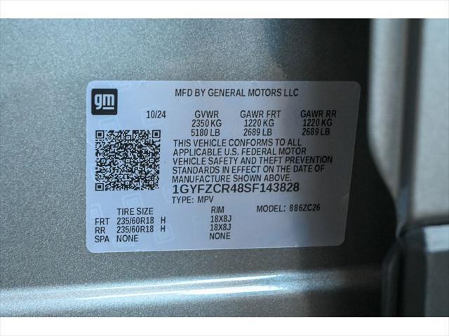 Photo of 2025 Argent Silver Metallic Cadillac XT4