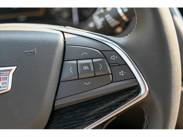 Photo of 2025 Opulent Blue Metallic Cadillac XT5