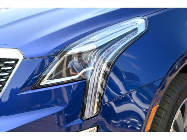Photo of 2025 Opulent Blue Metallic Cadillac XT5