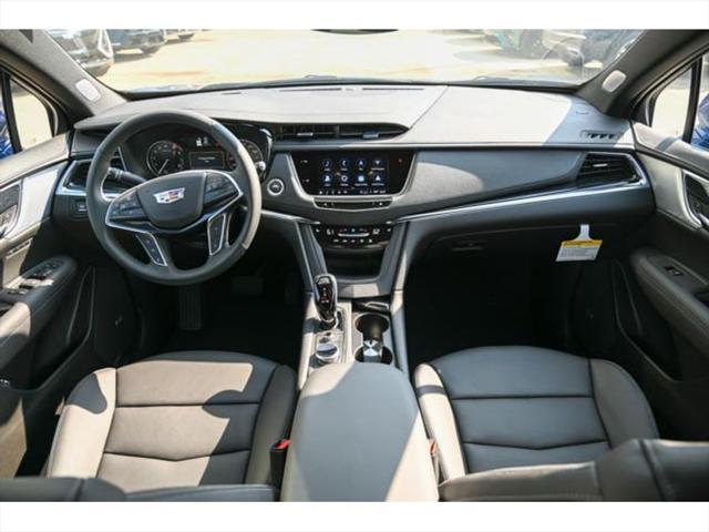 Photo of 2025 Opulent Blue Metallic Cadillac XT5