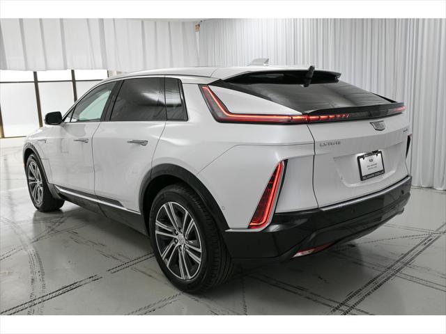 Photo of 2025 Crystal White Tricoat Cadillac LYRIQ