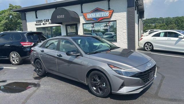 Photo of 2022 Hyundai ELANTRA HEV