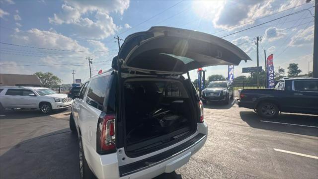Photo of 2019 Beige GMC Yukon XL