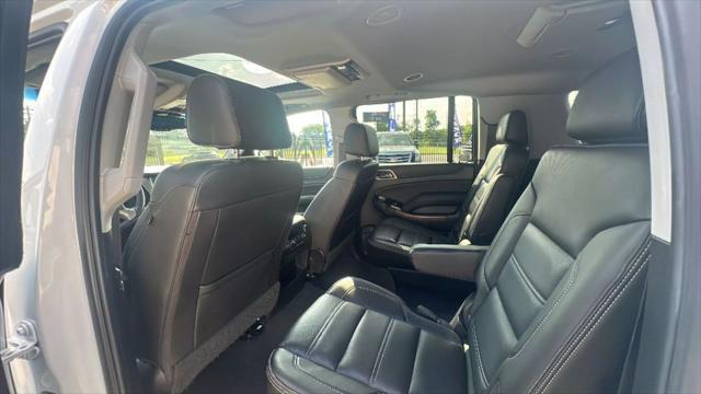 Photo of 2019 Beige GMC Yukon XL