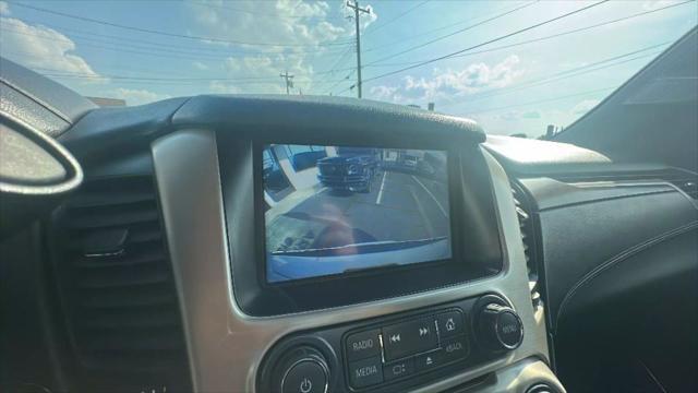 Photo of 2019 Beige GMC Yukon XL