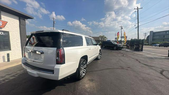 Photo of 2019 Beige GMC Yukon XL