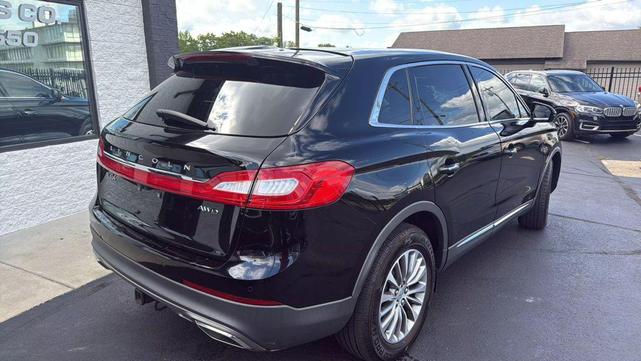 Photo of 2017 Black Velvet Lincoln MKX