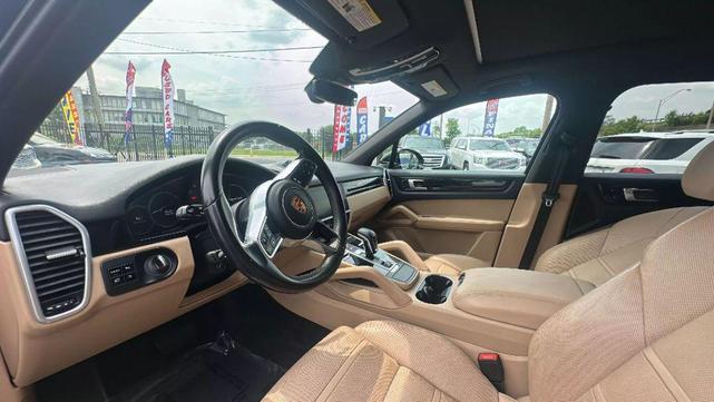Photo of 2019 Black Porsche Cayenne