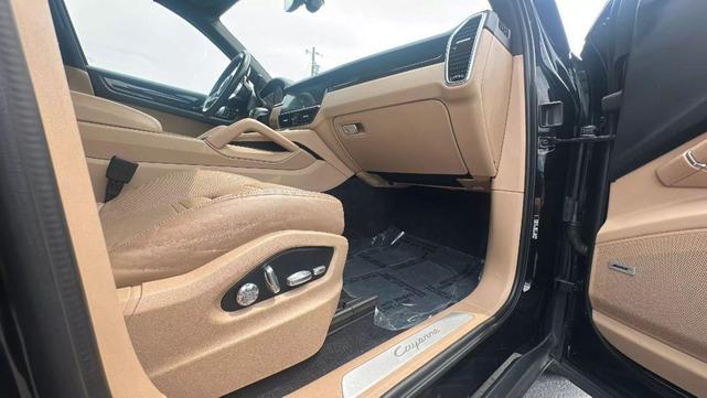 Photo of 2019 Black Porsche Cayenne