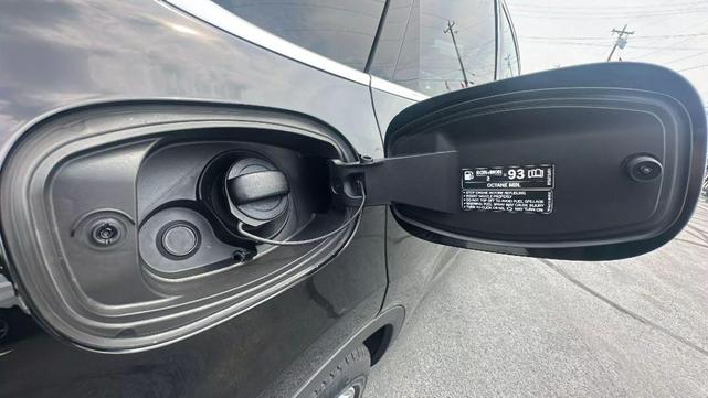 Photo of 2019 Black Porsche Cayenne