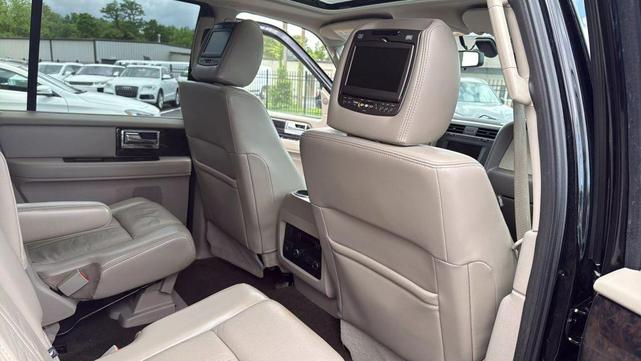 Photo of 2017 Black Velvet Lincoln Navigator