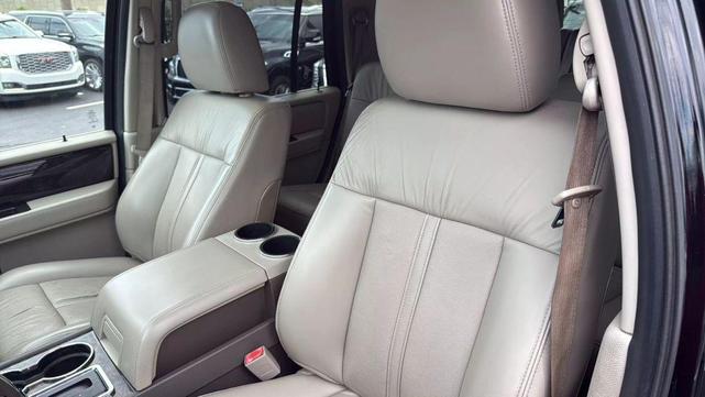 Photo of 2017 Black Velvet Lincoln Navigator