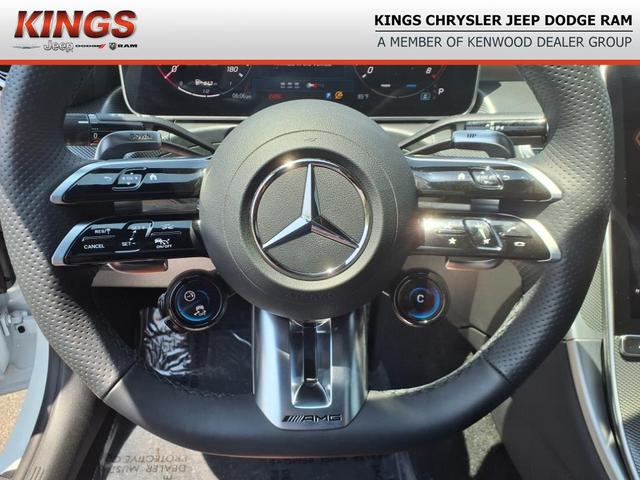 Photo of 2025 MANUFAKTUR Moonlight White Metallic Mercedes-Benz AMG C 43