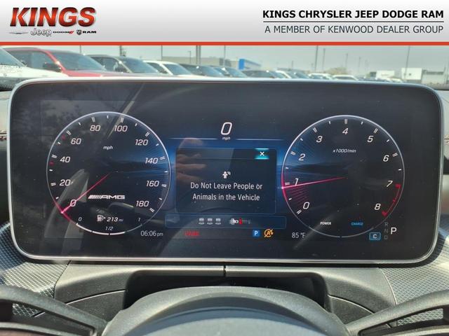 Photo of 2025 MANUFAKTUR Moonlight White Metallic Mercedes-Benz AMG C 43