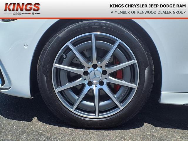 Photo of 2025 MANUFAKTUR Moonlight White Metallic Mercedes-Benz AMG C 43
