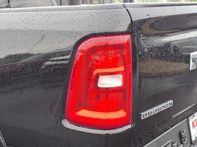 Photo of 2025 Diamond Black Crystal Pearlcoat RAM 1500