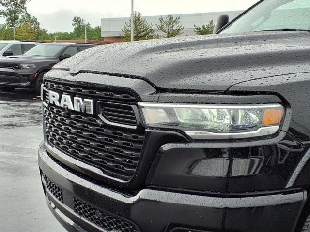 Photo of 2025 Diamond Black Crystal Pearlcoat RAM 1500