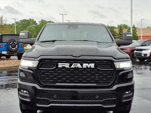 Photo of 2025 Diamond Black Crystal Pearlcoat RAM 1500