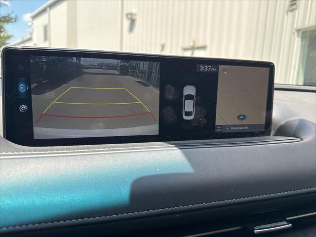 Photo of 2022 Uyuni White Genesis G80
