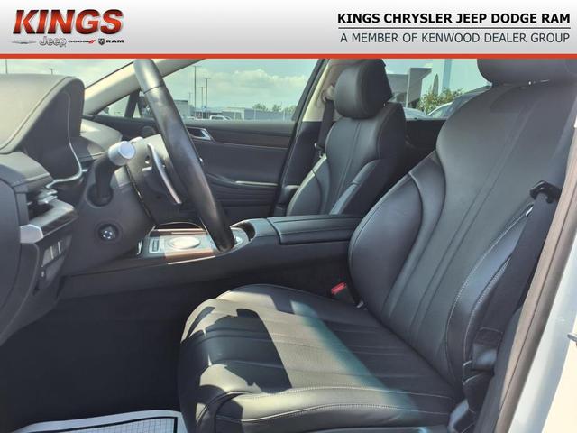 Photo of 2022 Uyuni White Genesis G80