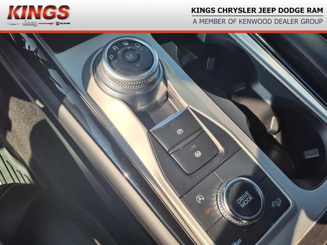 Photo of 2023 Agate Black Metallic Ford Explorer