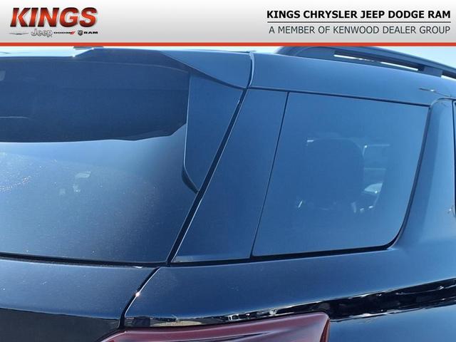 Photo of 2023 Agate Black Metallic Ford Explorer