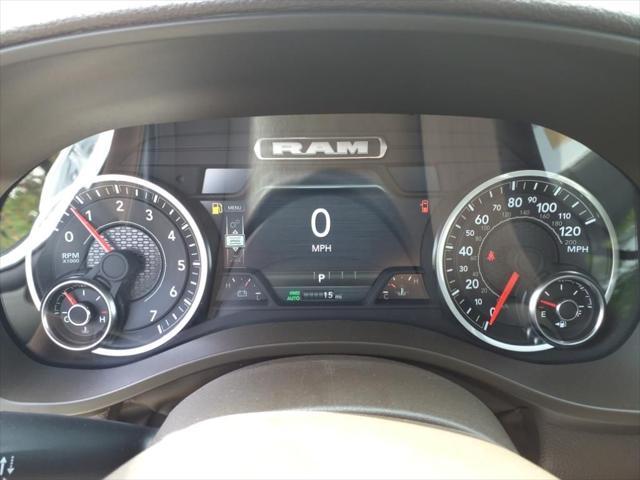Photo of 2025 Ivory White Tri-Coat Pearlcoat RAM 1500