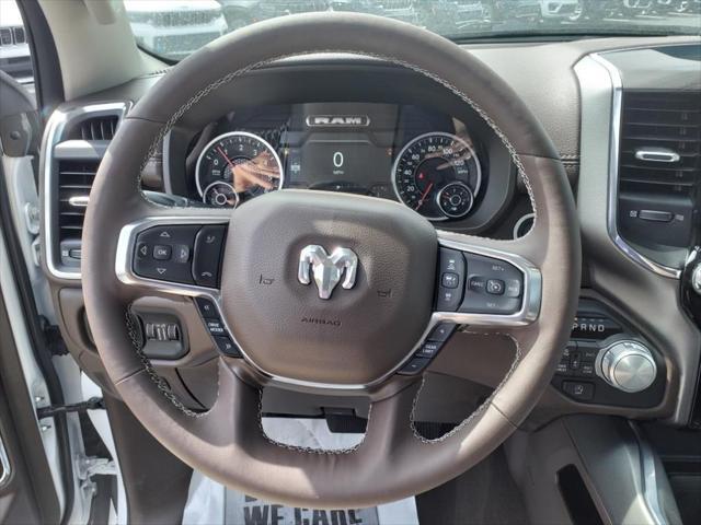 Photo of 2025 Ivory White Tri-Coat Pearlcoat RAM 1500