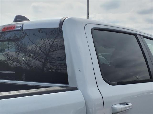 Photo of 2025 Ivory White Tri-Coat Pearlcoat RAM 1500