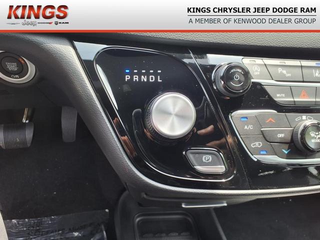 Photo of 2025 Bright White Clearcoat Chrysler Voyager