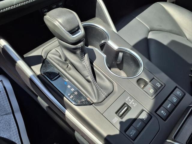 Photo of 2022 Charcoal Toyota Highlander