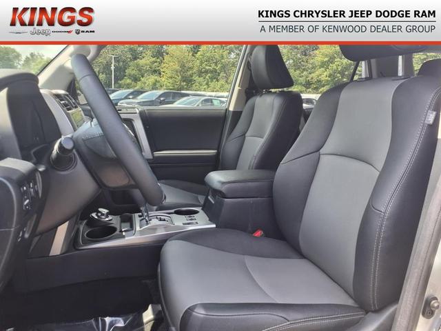 Photo of 2022 Classic Silver Metallic Toyota 4Runner