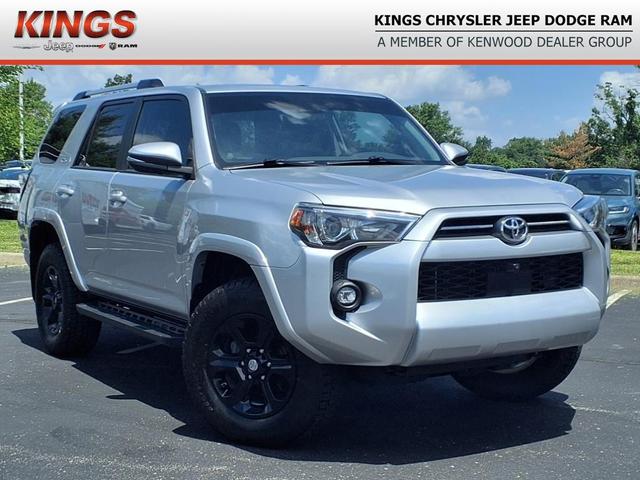 Photo of 2022 Classic Silver Metallic Toyota 4Runner