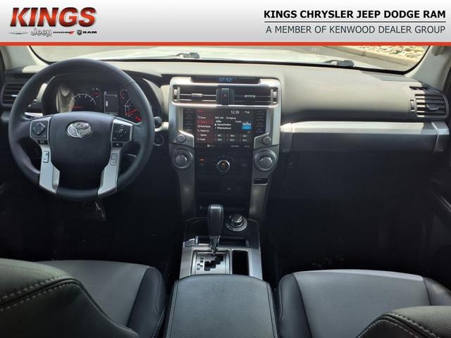 Photo of 2022 Classic Silver Metallic Toyota 4Runner