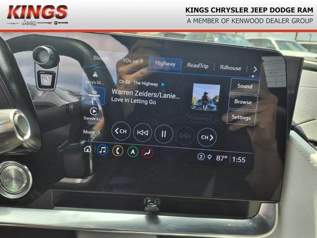 Photo of 2023 Hypersonic Gray Metallic Chevrolet Corvette