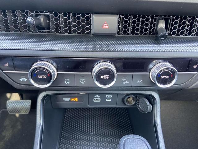 Photo of 2025 Still Night Pearl Honda CR-V