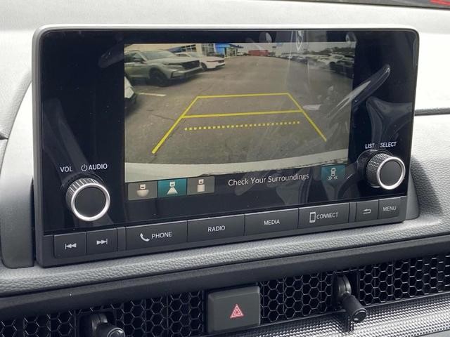 Photo of 2025 Platinum White Pearl Honda CR-V Hybrid