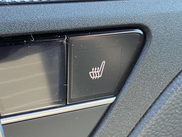 Photo of 2026 Platinum White Pearl Honda CR-V Hybrid