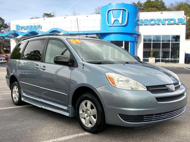 2004 Toyota Sienna