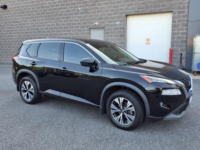 Photo of 2021 Super Black Nissan Rogue