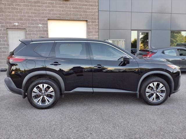 Photo of 2021 Super Black Nissan Rogue